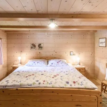 Almzeit Zillertal - Fuer 8 Personen Zillertal - Free Parking! Self Check-in! Finkenberg