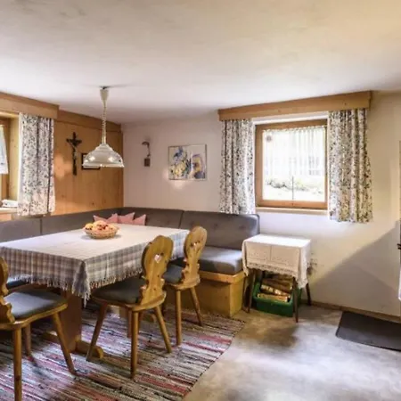 Almzeit Zillertal - Fuer 8 Personen Zillertal - Free Parking! Self Check-in! Ferienhaus Finkenberg